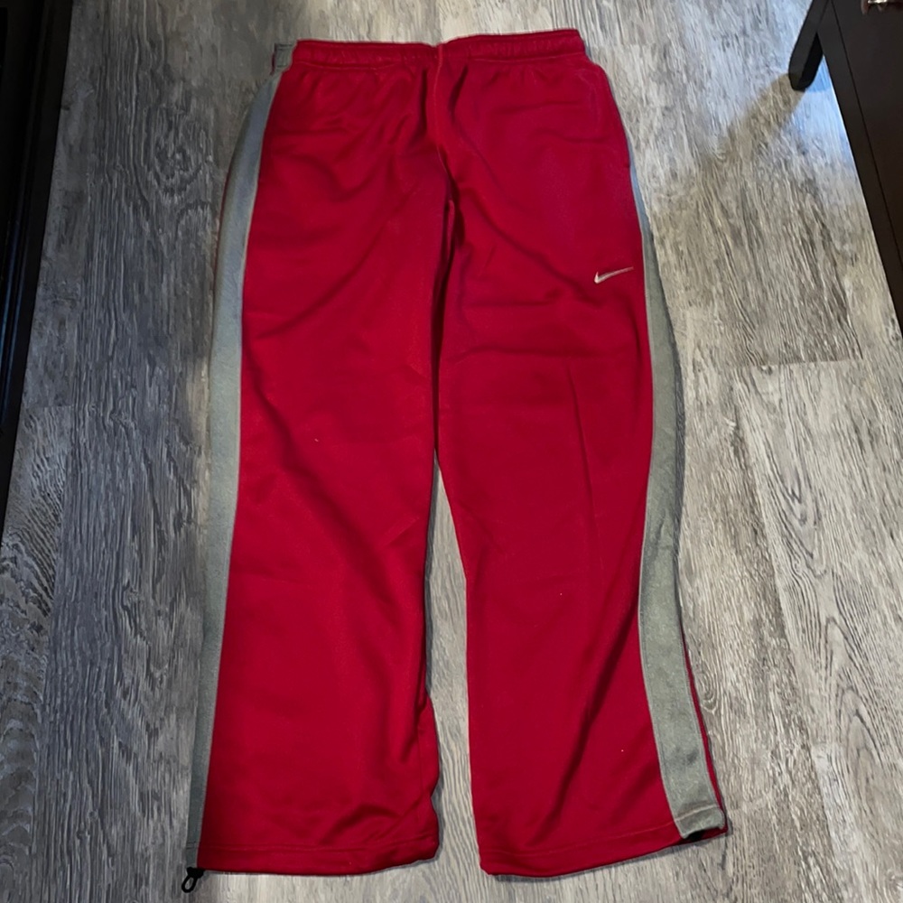 Nike sweat pants thermal  XL red and gray gently used retail $145